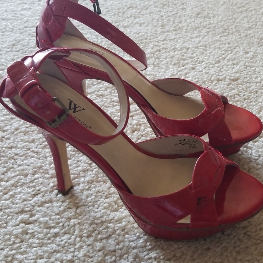 Red patent  faux leather platform heel